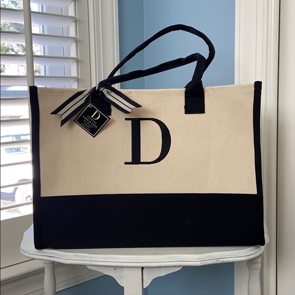 Mud Pie Handbags - mudpie canvas tote with initial “D” black/cream